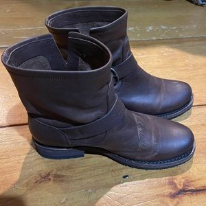 Frye Veronica bootie